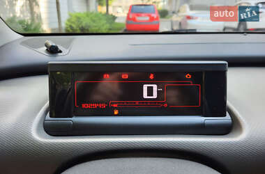 Внедорожник / Кроссовер Citroen C4 Cactus 2016 в 