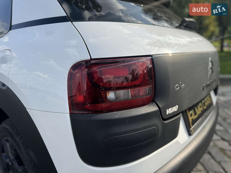 Внедорожник / Кроссовер Citroen C4 Cactus 2016 в Киеве