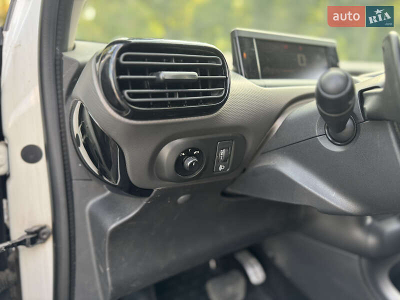 Внедорожник / Кроссовер Citroen C4 Cactus 2016 в Киеве