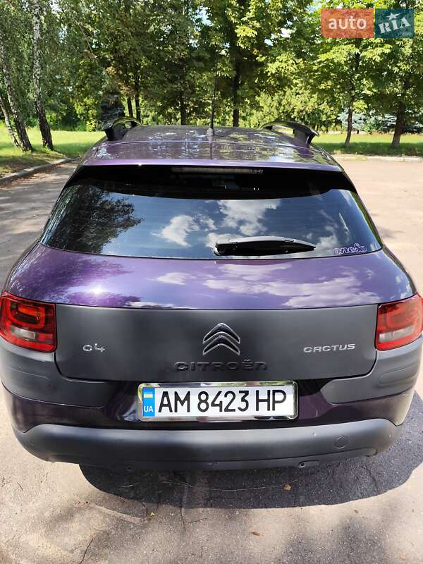 Позашляховик / Кросовер Citroen C4 Cactus 2015 в Житомирі