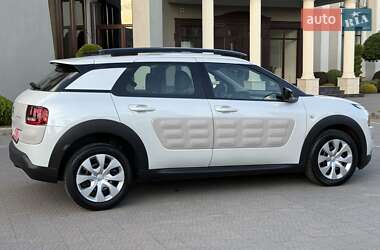 Внедорожник / Кроссовер Citroen C4 Cactus 2016 в 