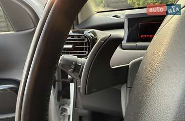 Внедорожник / Кроссовер Citroen C4 Cactus 2016 в 