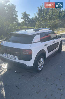 Внедорожник / Кроссовер Citroen C4 Cactus 2017 в 