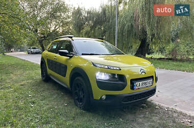 Внедорожник / Кроссовер Citroen C4 Cactus 2016 в 
