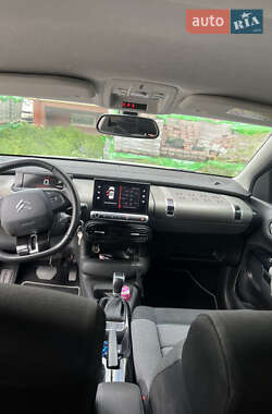 Внедорожник / Кроссовер Citroen C4 Cactus 2019 в 