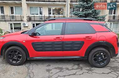 Внедорожник / Кроссовер Citroen C4 Cactus 2015 в 