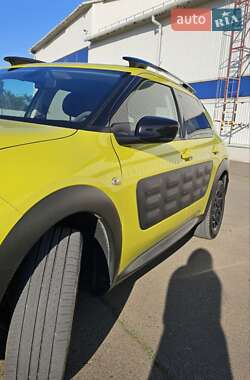 Внедорожник / Кроссовер Citroen C4 Cactus 2017 в 
