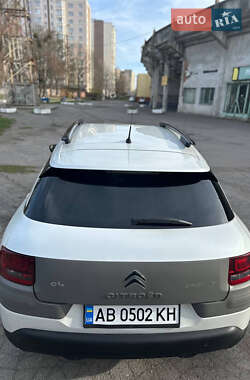 Внедорожник / Кроссовер Citroen C4 Cactus 2014 в 