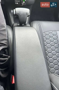 Внедорожник / Кроссовер Citroen C4 Cactus 2014 в 