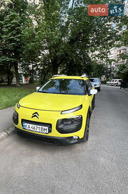 Внедорожник / Кроссовер Citroen C4 Cactus 2016 в 