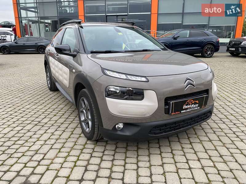 Внедорожник / Кроссовер Citroen C4 Cactus 2015 в 
