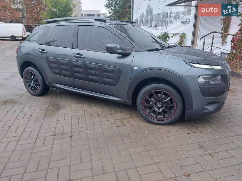 Внедорожник / Кроссовер Citroen C4 Cactus 2014 в Киеве