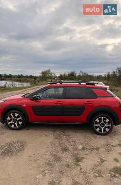 Позашляховик / Кросовер Citroen C4 Cactus 2014 в  фото 4 Позашляховик / Кросовер Citroen C4 Cactus 2014 в