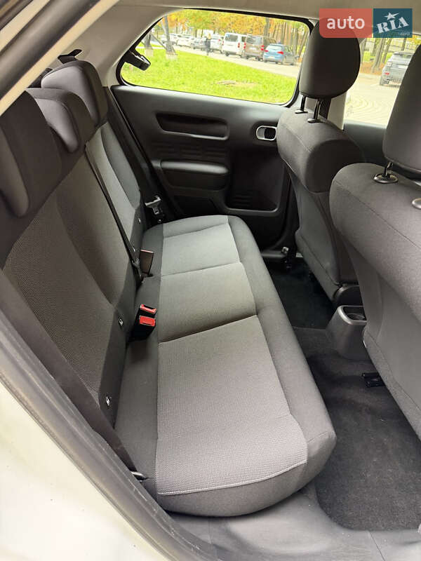 Позашляховик / Кросовер Citroen C4 Cactus 2015 в Львові фото 10 Позашляховик / Кросовер Citroen C4 Cactus 2015 в Львові