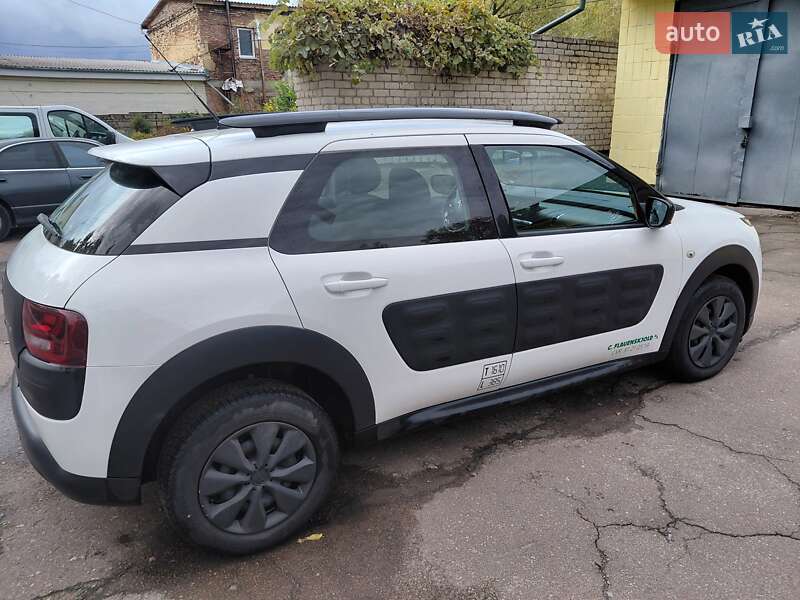 Позашляховик / Кросовер Citroen C4 Cactus 2015 в Житомирі