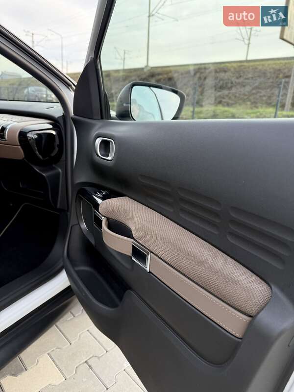 Позашляховик / Кросовер Citroen C4 Cactus 2017 в Києві фото 4 Позашляховик / Кросовер Citroen C4 Cactus 2017 в Києві