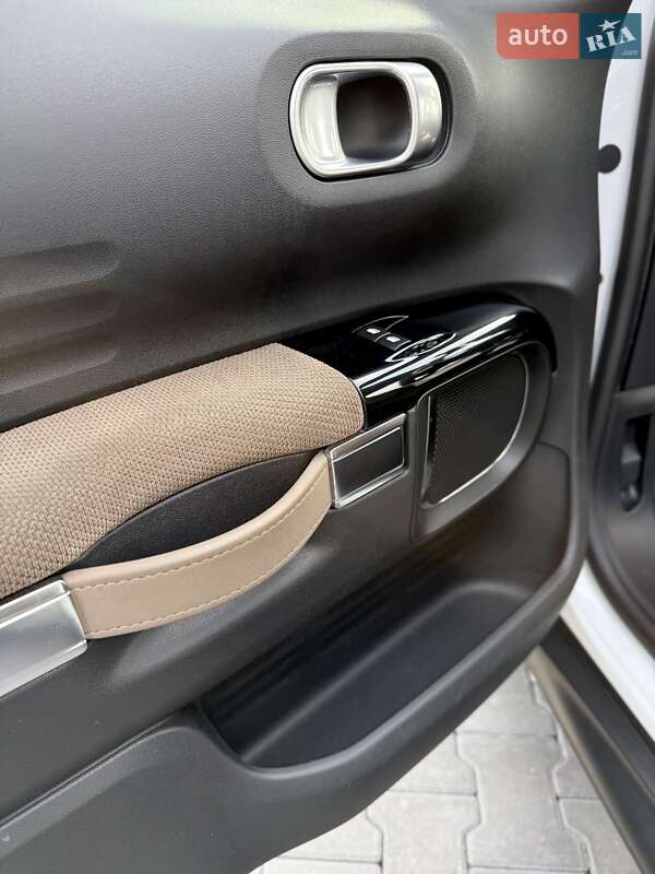 Позашляховик / Кросовер Citroen C4 Cactus 2017 в Києві фото 9 Позашляховик / Кросовер Citroen C4 Cactus 2017 в Києві