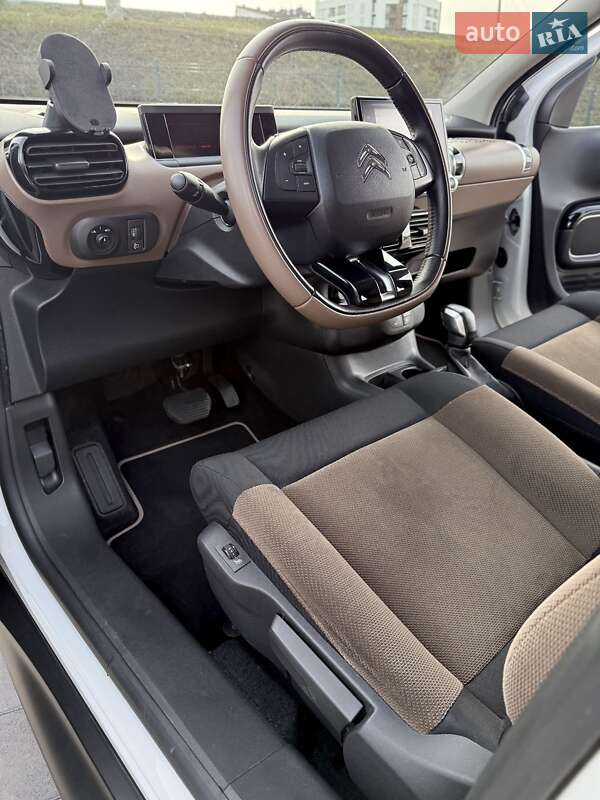 Позашляховик / Кросовер Citroen C4 Cactus 2017 в Києві фото 14 Позашляховик / Кросовер Citroen C4 Cactus 2017 в Києві