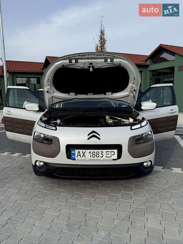 Позашляховик / Кросовер Citroen C4 Cactus 2017 в Києві фото 61 Позашляховик / Кросовер Citroen C4 Cactus 2017 в Києві
