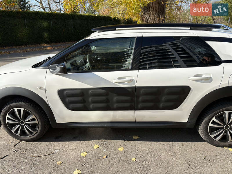 Внедорожник / Кроссовер Citroen C4 Cactus 2015 в Киеве фото 12 Внедорожник / Кроссовер Citroen C4 Cactus 2015 в Киеве