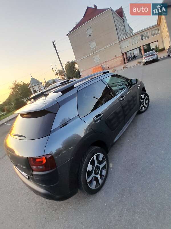 Внедорожник / Кроссовер Citroen C4 Cactus 2016 в Рогатине