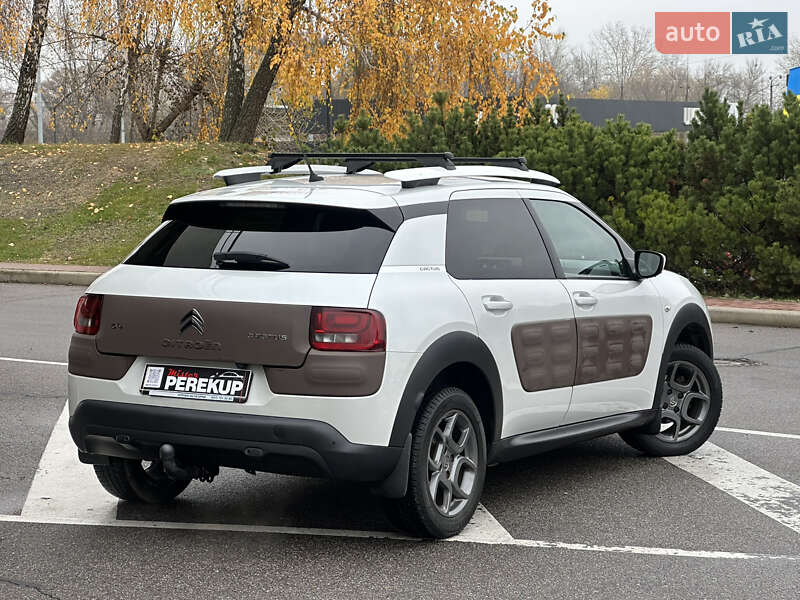 Позашляховик / Кросовер Citroen C4 Cactus 2017 в Києві