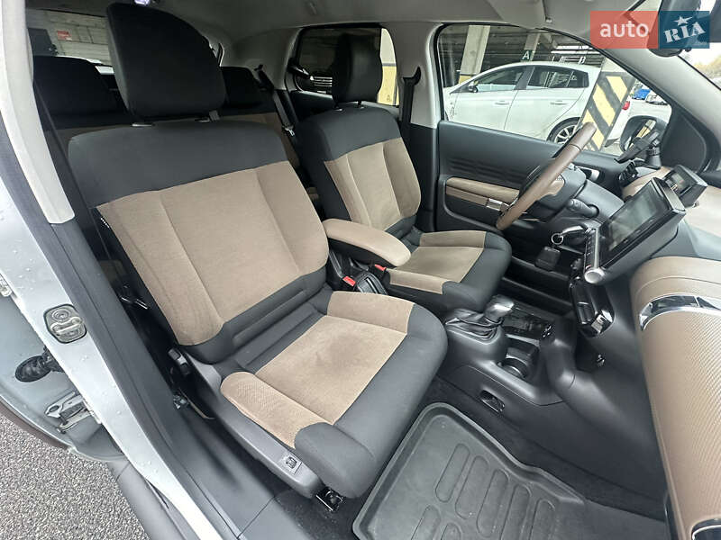 Позашляховик / Кросовер Citroen C4 Cactus 2017 в Києві