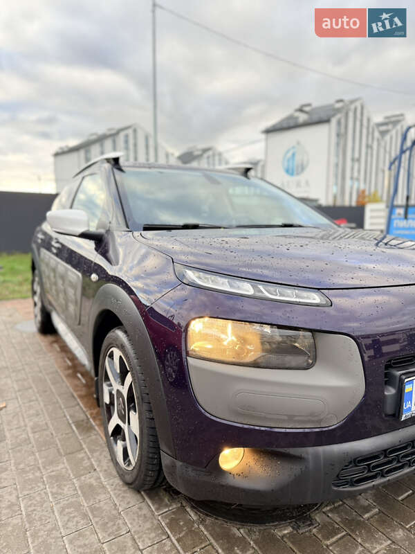 Внедорожник / Кроссовер Citroen C4 Cactus 2016 в Киеве