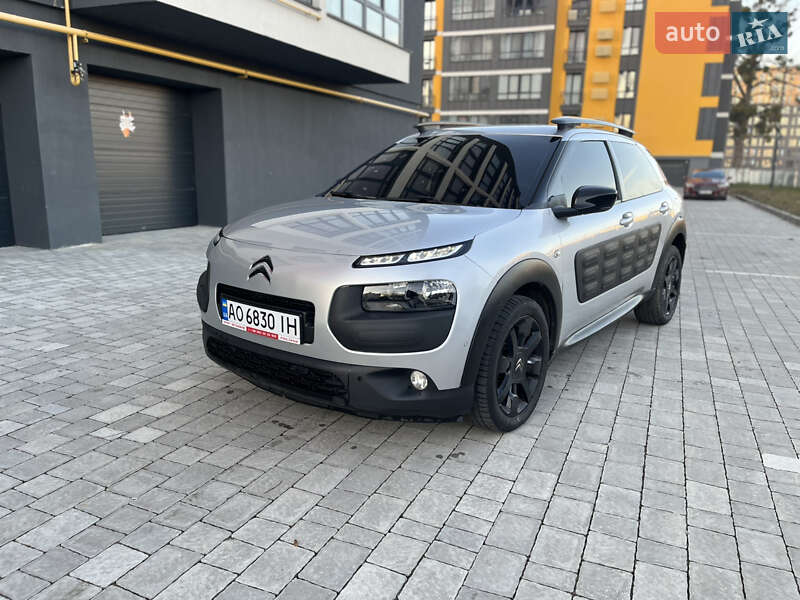 Внедорожник / Кроссовер Citroen C4 Cactus 2015 в Ивано-Франковске