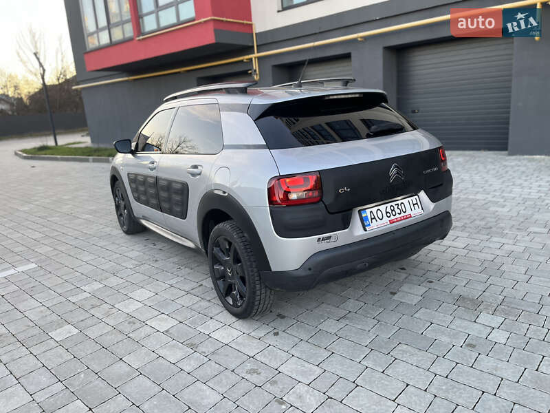 Внедорожник / Кроссовер Citroen C4 Cactus 2015 в Ивано-Франковске