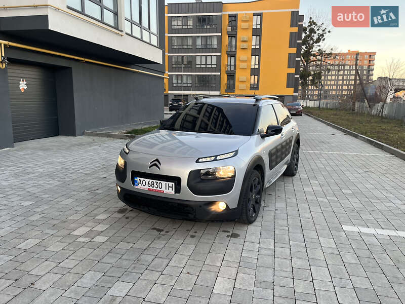 Внедорожник / Кроссовер Citroen C4 Cactus 2015 в Ивано-Франковске