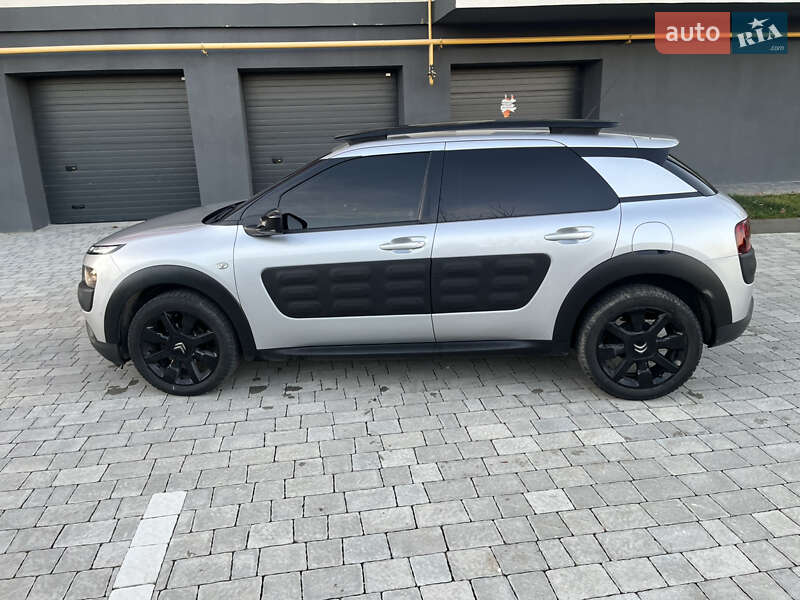 Внедорожник / Кроссовер Citroen C4 Cactus 2015 в Ивано-Франковске