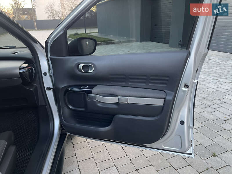 Внедорожник / Кроссовер Citroen C4 Cactus 2015 в Ивано-Франковске