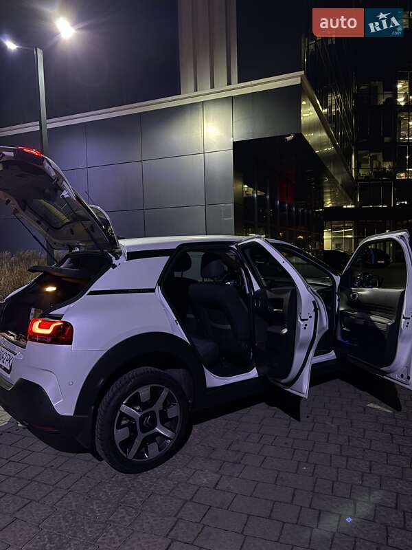 Позашляховик / Кросовер Citroen C4 Cactus 2019 в Львові