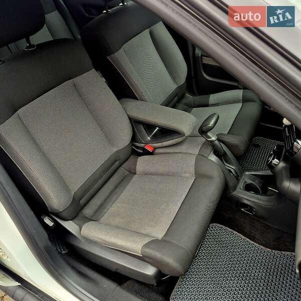 Внедорожник / Кроссовер Citroen C4 Cactus 2016 в Черновцах