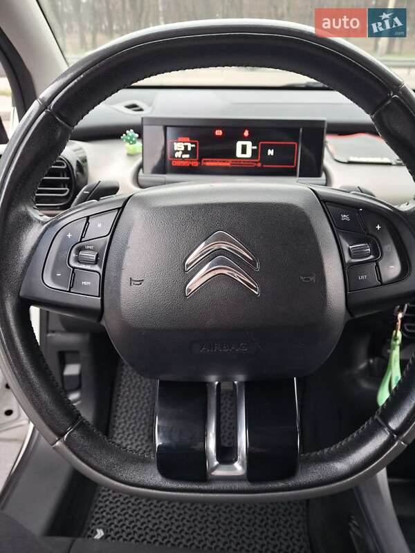 Позашляховик / Кросовер Citroen C4 Cactus 2015 в Дніпрі фото 6 Позашляховик / Кросовер Citroen C4 Cactus 2015 в Дніпрі