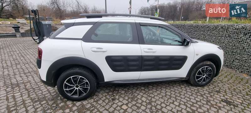 Внедорожник / Кроссовер Citroen C4 Cactus 2014 в Львове