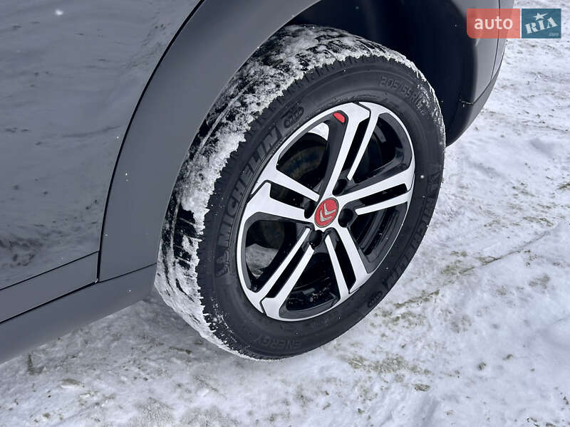 Позашляховик / Кросовер Citroen C4 Cactus 2018 в Умані