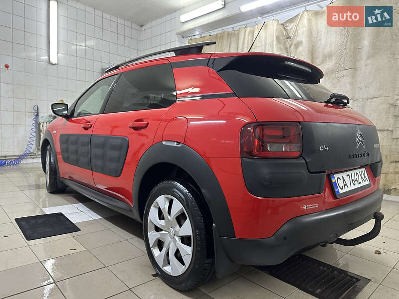 Внедорожник / Кроссовер Citroen C4 Cactus 2015 в Умани