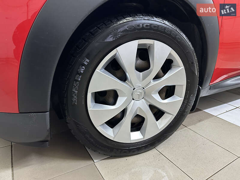 Внедорожник / Кроссовер Citroen C4 Cactus 2015 в Умани