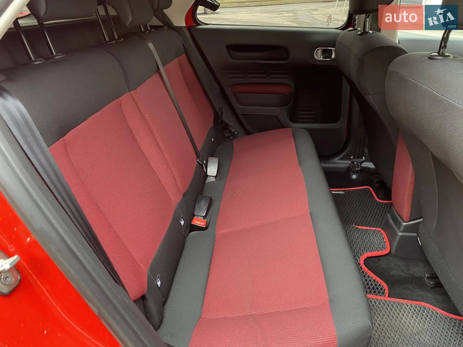 2018 Citroen C4 Cactus - мініатюра 33