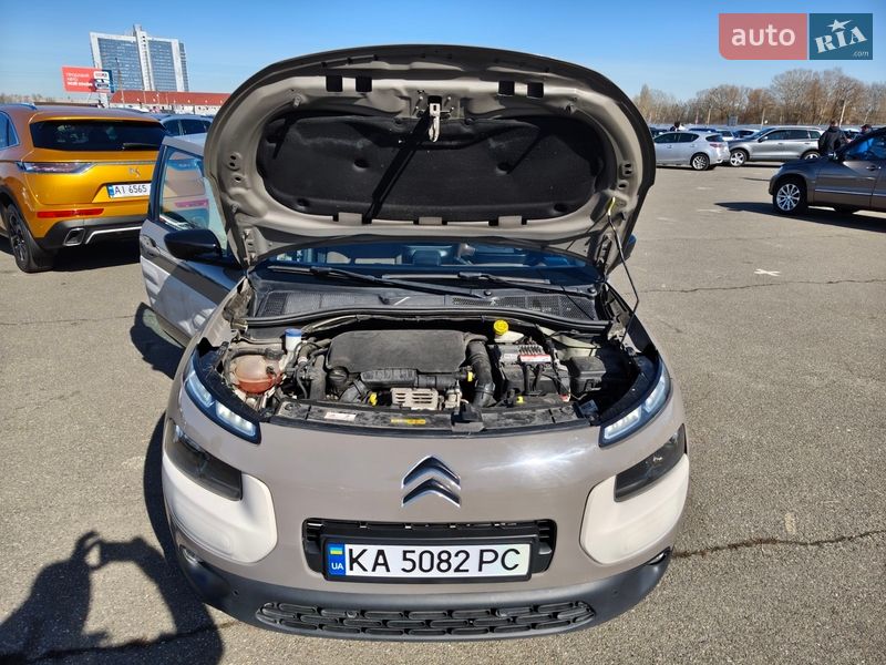 Позашляховик / Кросовер Citroen C4 Cactus 2015 в Києві