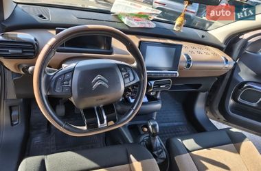 Позашляховик / Кросовер Citroen C4 Cactus 2015 в Києві