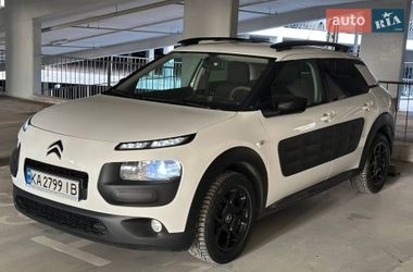 Внедорожник / Кроссовер Citroen C4 Cactus 2015 в Киеве