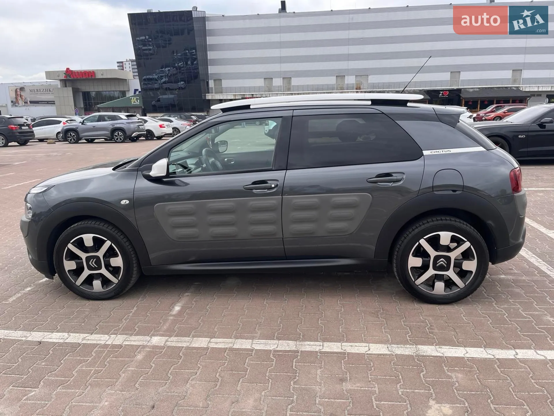 2016 Citroen C4 Cactus - мініатюра 14