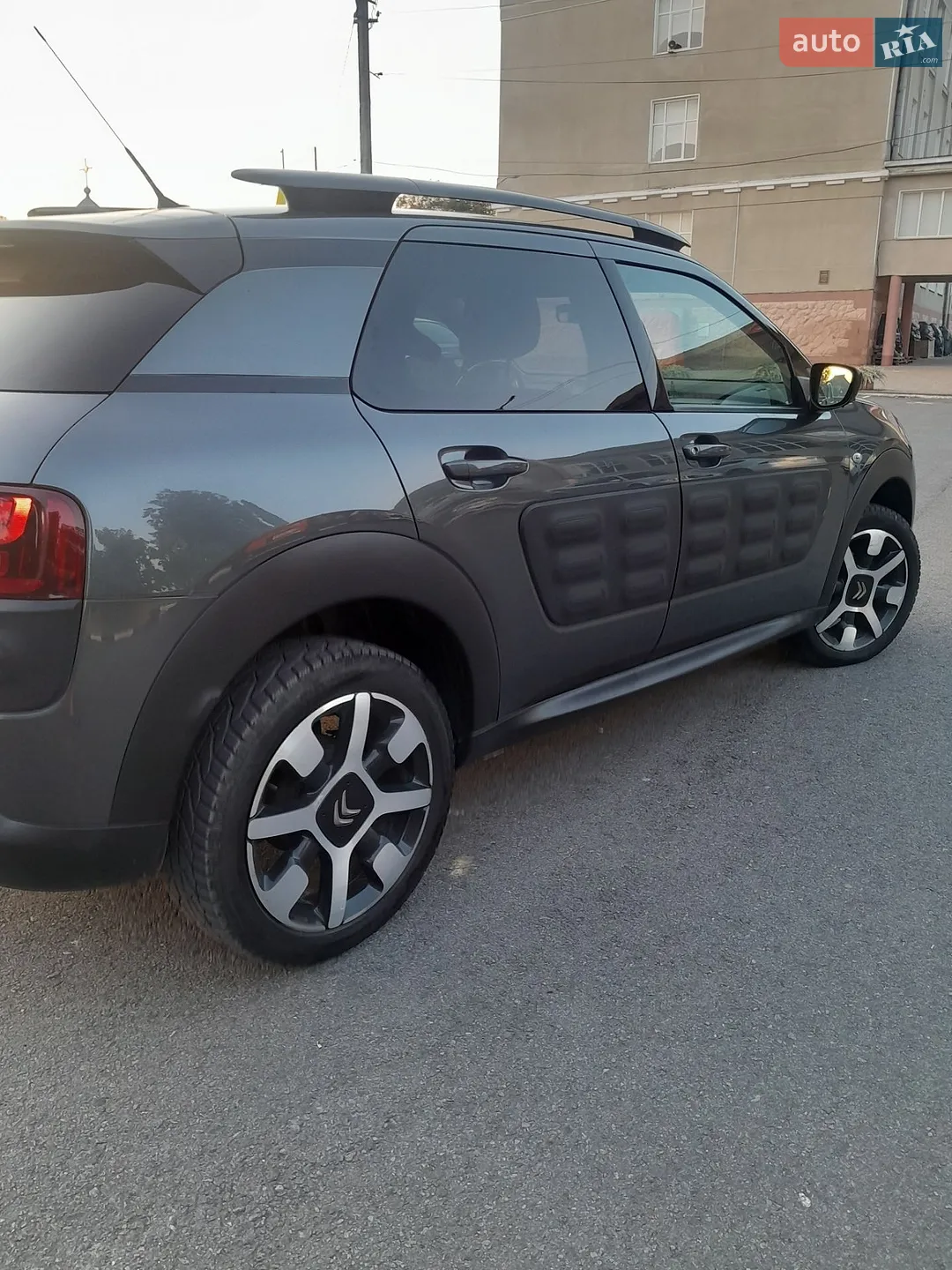 2016 Citroen C4 Cactus - мініатюра 24