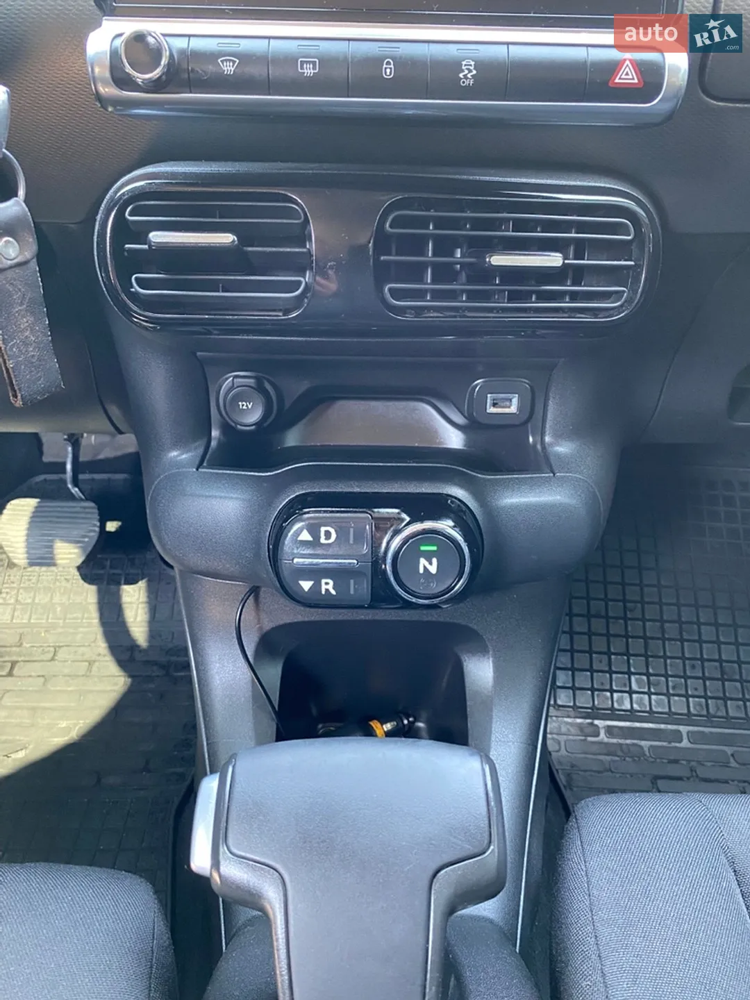 2014 Citroen C4 Cactus - мініатюра 28