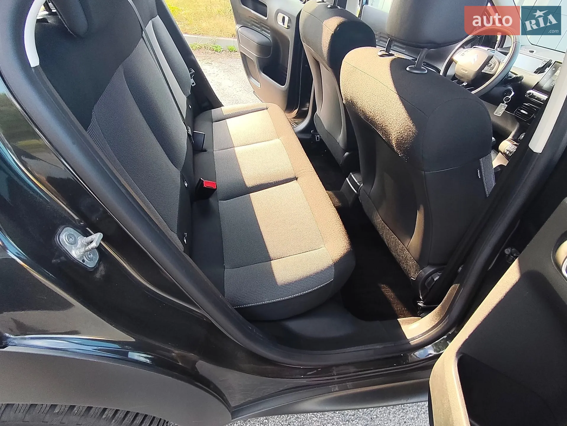 2015 Citroen C4 Cactus - мініатюра 23
