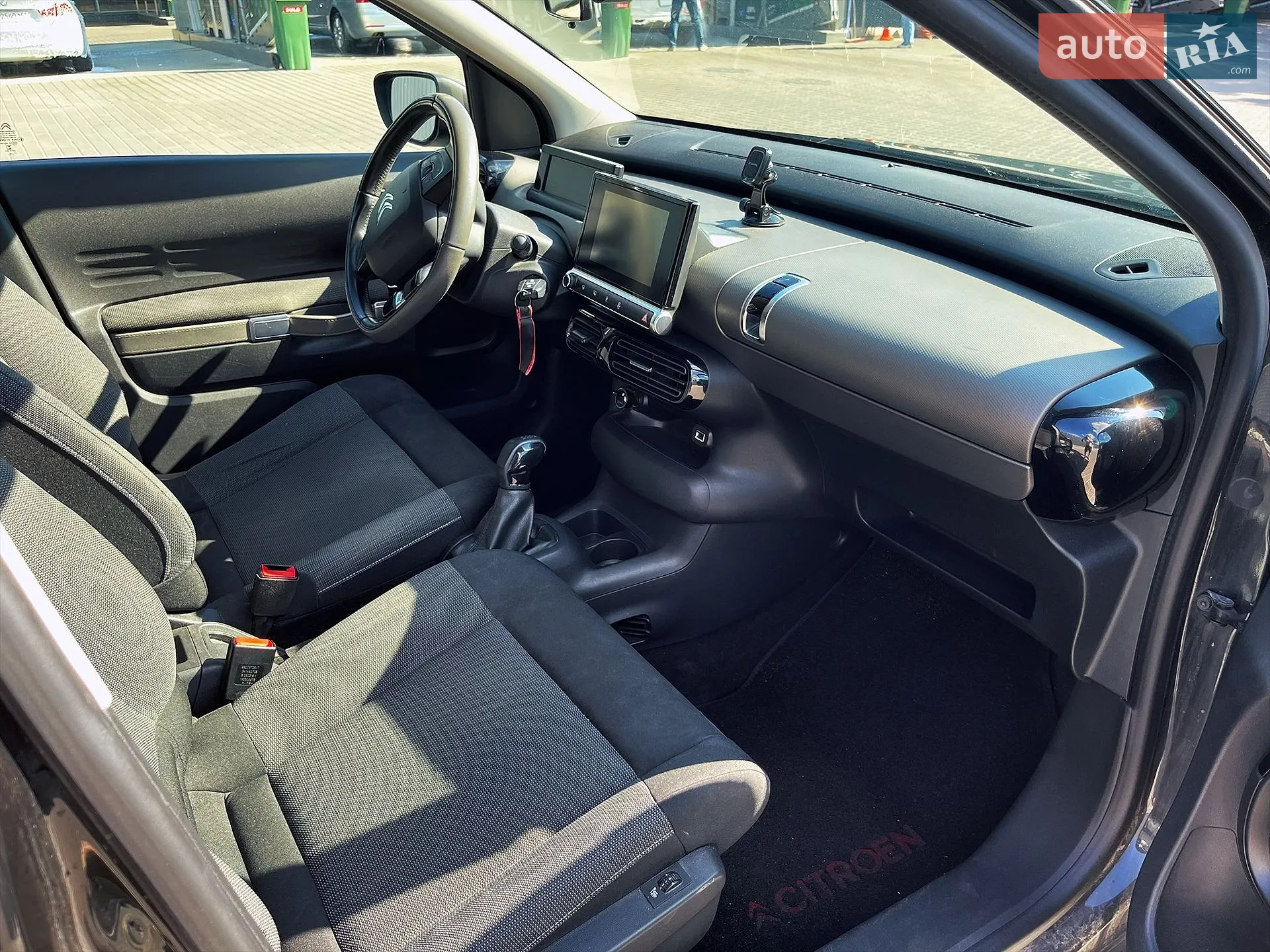 2016 Citroen C4 Cactus - мініатюра 14
