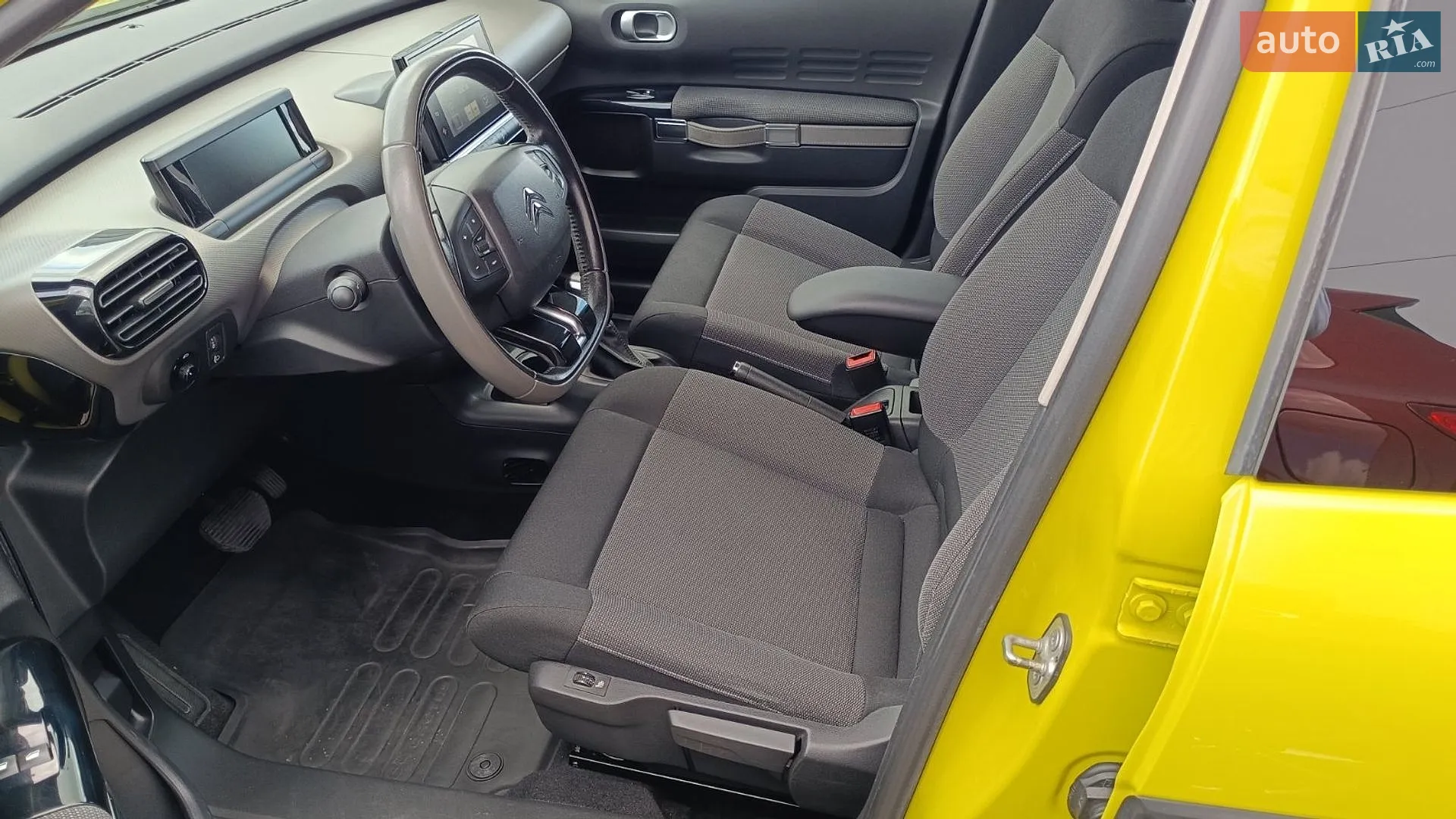 2017 Citroen C4 Cactus - мініатюра 11
